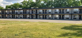 Travelodge by Wyndham Livonia Canton Novi Detroit Area