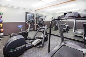 Travelodge by Wyndham Livonia Canton Novi Detroit Area