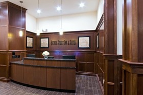 Bicycle Street Inn and Suites