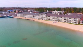 Hamilton Inn Select Beachfront