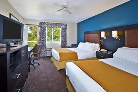Holiday Inn Express Mackinaw City