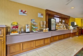 Holiday Inn Express Mackinaw City