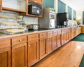 Quality Inn & Suites Beachfront