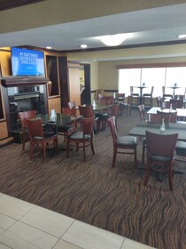 Baymont Inn & Suites Madison Heights Detroit Area
