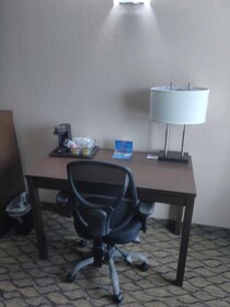 Baymont Inn & Suites Madison Heights Detroit Area