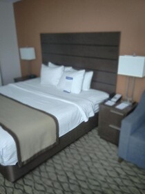 Baymont Inn & Suites Madison Heights Detroit Area