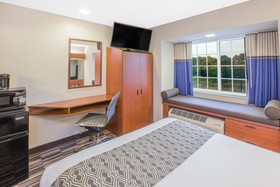 Microtel Inn & Suites by Wyndham Manistee