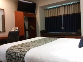 Microtel Inn & Suites by Wyndham Manistee