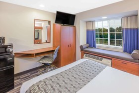 Microtel Inn & Suites by Wyndham Manistee