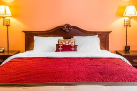 Econo Lodge Lakeside