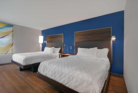 Tru by Hilton Monroe