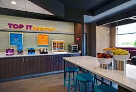 Tru by Hilton Monroe