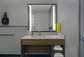 Tru by Hilton Monroe