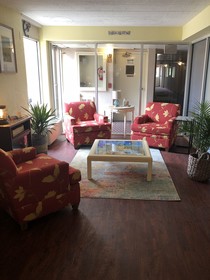 A Victory Inn & Suites - Muskegon