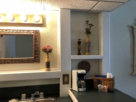 A Victory Inn & Suites - Muskegon