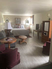 A Victory Inn & Suites - Muskegon