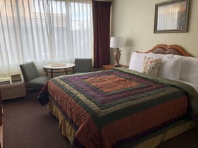 A Victory Inn & Suites - Muskegon