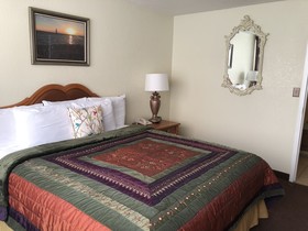 A Victory Inn & Suites - Muskegon