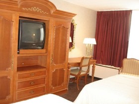 A Victory Inn & Suites - Muskegon