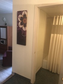 A Victory Inn & Suites - Muskegon