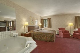 Baymont by Wyndham Muskegon
