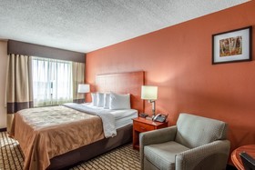Quality Inn & Suites Muskegon