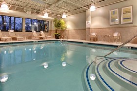 Holiday Inn Express & Suites Detroit-Novi
