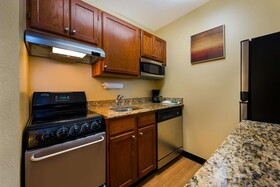 Sonesta Simply Suites Detroit Novi