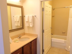 Staybridge Suites Detroit - Novi