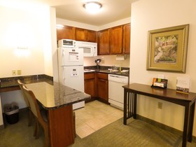 Staybridge Suites Detroit - Novi