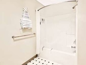 AmericInn by Wyndham Petoskey