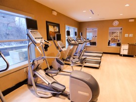 Holiday Inn Express & Suites Plymouth Ann Arbor Area