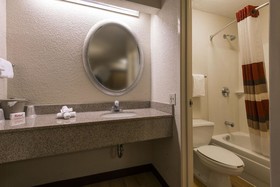 Red Roof Inn Detroit-Rochester Hills/ Auburn Hills