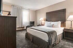 American Inn & Suites Romulus DTW