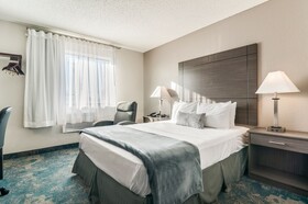 American Inn & Suites Romulus DTW