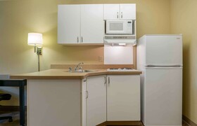 Extended Stay America Detroit Metropolitan Airport