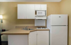 Extended Stay America Detroit Metropolitan Airport