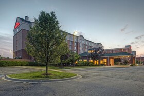 Hilton Garden Inn Detroit Metro Airport
