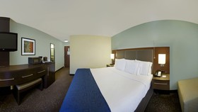 Holiday Inn Express Romulus / Detroit Airport