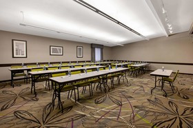 La Quinta Inn & Suites Detroit Metro Airport