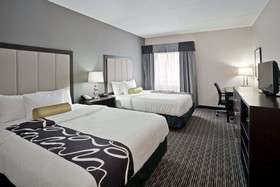 La Quinta Inn & Suites Detroit Metro Airport