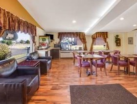Rodeway Inn & Suites