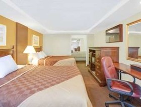 Rodeway Inn & Suites