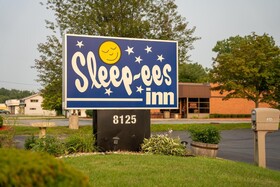 Sleep Ees Inn Saginaw