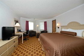 Best Western Harbour Pointe Lakefront