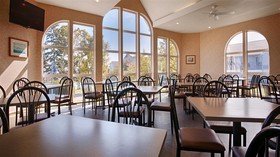 Best Western Harbour Pointe Lakefront