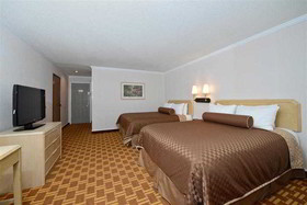 Best Western Harbour Pointe Lakefront