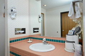 Best Western Harbour Pointe Lakefront