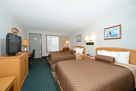 Best Western Harbour Pointe Lakefront