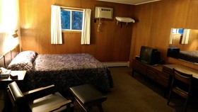 Huron Inn